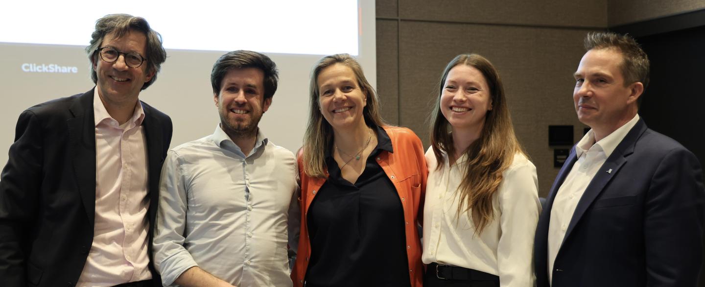 Photo groupe : Héléne Bayeux de AlterStart, Thibault Trancart et Amaury Marchandise de Trust to Achieve & Pierre-Henri Perrin du  Marriott