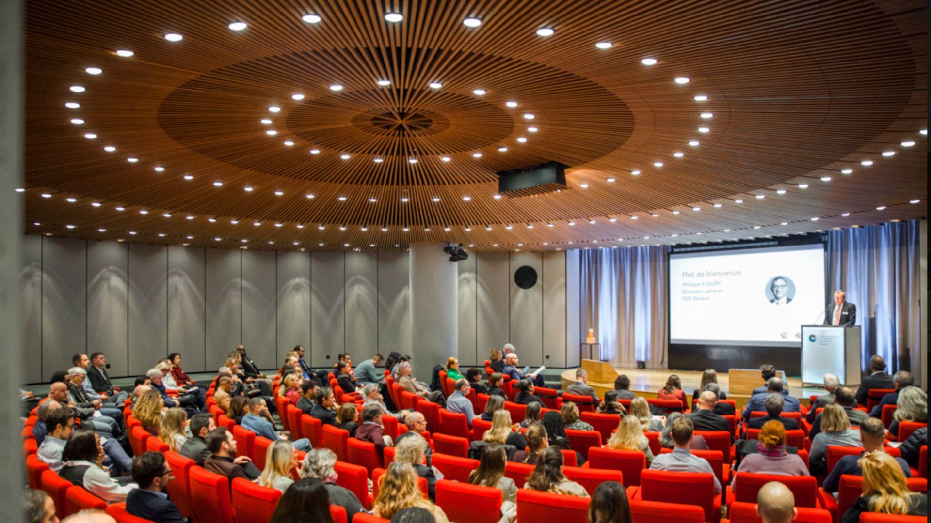FER auditoire : salle remplie écoutant l'intervention du directeur général, Philippe Fleury